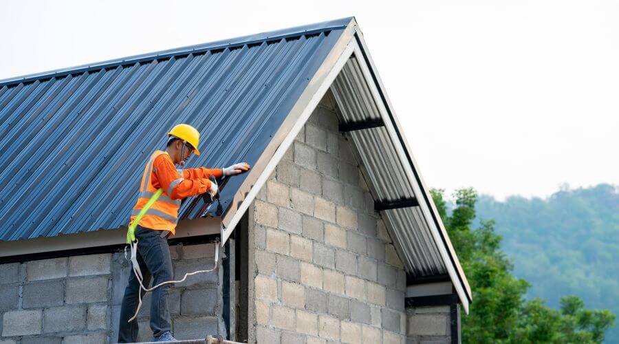 Professional New roof installation in Edmore, MI